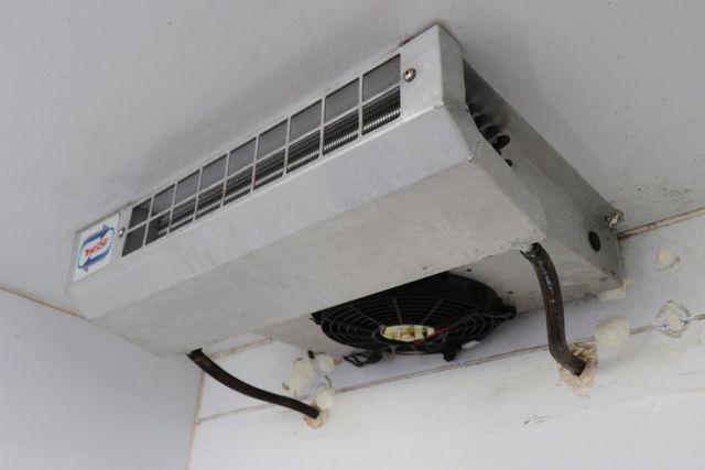 極低溫冷凍廂/頭燈水平手動調整/前座電動窗  第7張相片