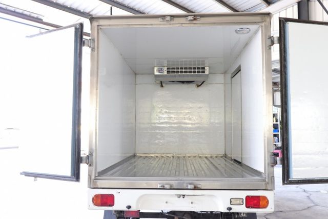 極低溫冷凍廂/頭燈水平手動調整/前座電動窗  第10張相片