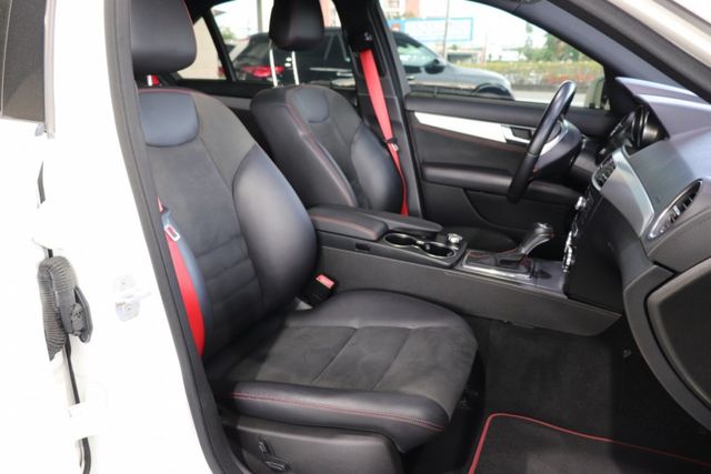 2012 M-Benz  C25/ 原鈑件/ 全景天窗 /雙前座電動調整  第16張相片