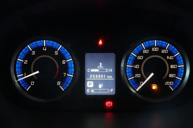 倒車影像輔助/斜坡起步輔助/後座傾角調整  第8張相片