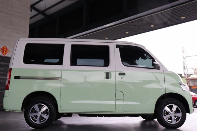 新車保固中/全車制震隔熱/全車塑膠地板鐵板紋/安卓機/36  第4張相片