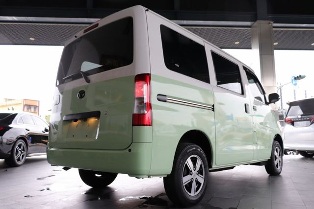新車保固中/全車制震隔熱/全車塑膠地板鐵板紋/安卓機/36  第5張相片