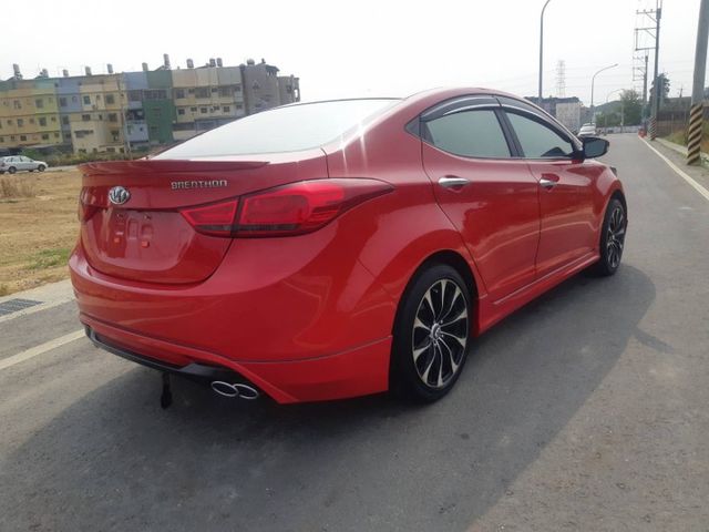 ELANTRA,伊輪強,旗艦版,免鑰匙,電動椅,定速,認證保固中,倒車顯影,年輕人的首選  第5張相片