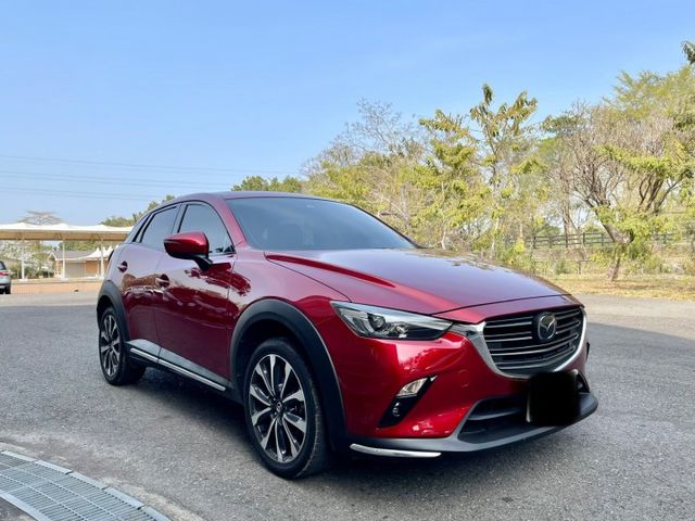馬自達,MAZDA,CX3,小改款,頂級,ACC跟車,盲點偵測,抬頭顯示器,導航,電子手剎車,認證車,日系進口質感滿分  第3張相片