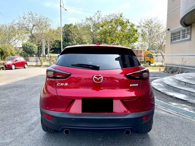 馬自達,MAZDA,CX3,小改款,頂級,ACC跟車,盲點偵測,抬頭顯示器,導航,電子手剎車,認證車,日系進口質感滿分  第5張相片