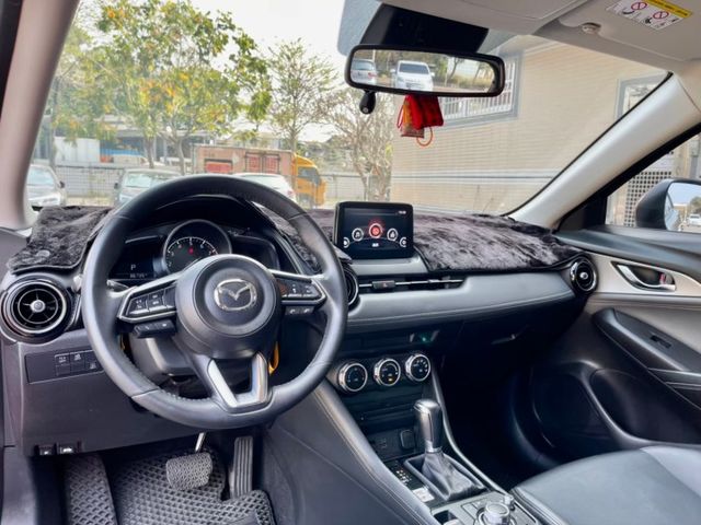 馬自達,MAZDA,CX3,小改款,頂級,ACC跟車,盲點偵測,抬頭顯示器,導航,電子手剎車,認證車,日系進口質感滿分  第8張相片