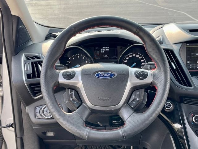 ,KUGA,S版,定速,全景天窗,腳踢尾門,免鑰匙,雙區溫控,電動椅  第13張相片