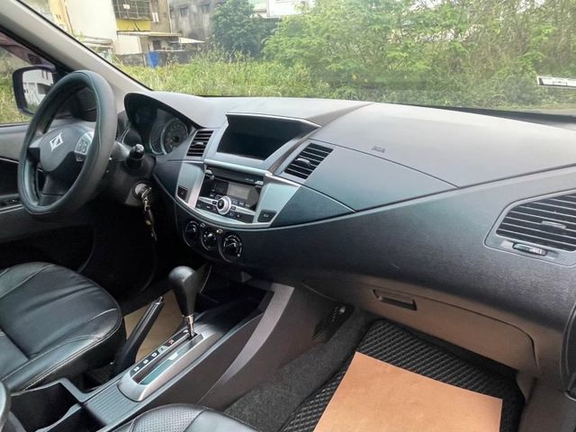 ZINGER,勁客,里程實跑15萬,商用廂型車,定速,原廠保養,載貨大空間  第13張相片