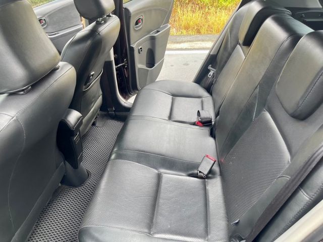 TOYOTA,YARIS,小鴨,五門代步小車,市區好停車,已裝上安卓機,有倒車影像,導航  第13張相片