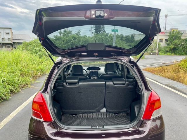 TOYOTA,YARIS,小鴨,五門代步小車,市區好停車,已裝上安卓機,有倒車影像,導航  第14張相片