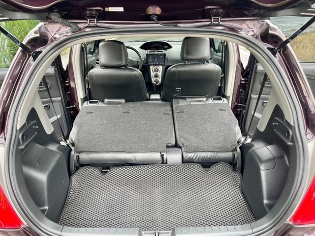 TOYOTA,YARIS,小鴨,五門代步小車,市區好停車,已裝上安卓機,有倒車影像,導航  第15張相片