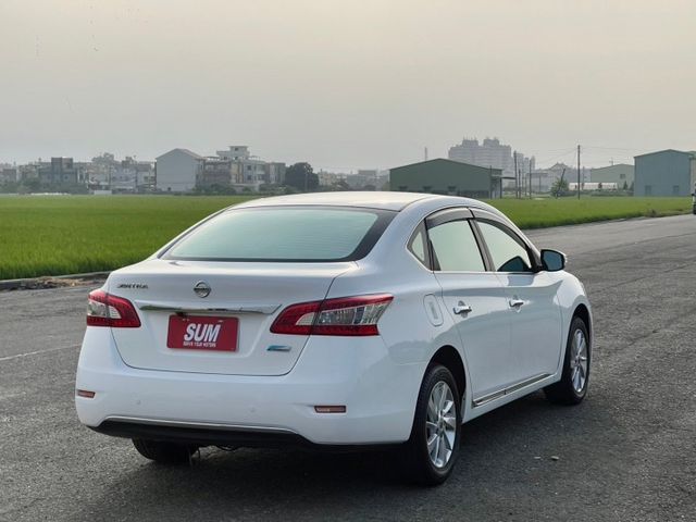 NISSAN,SENTRA,里程僅跑十萬,定速,導航,倒車影像,音量快控  第5張相片