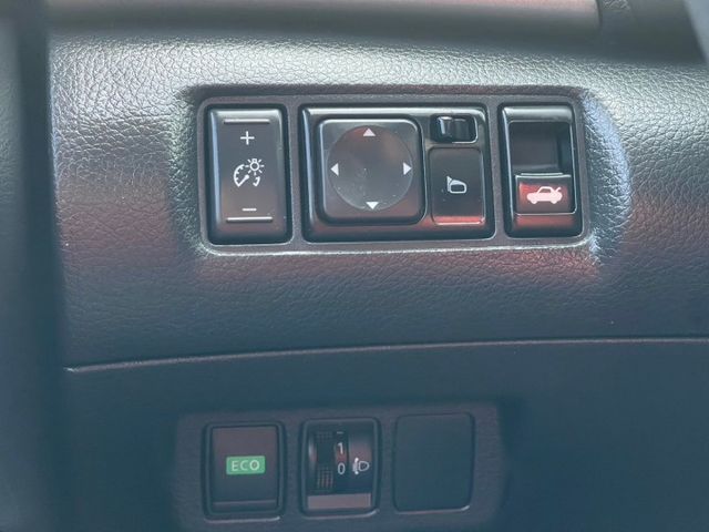 NISSAN,SENTRA,里程僅跑十萬,定速,導航,倒車影像,音量快控  第15張相片