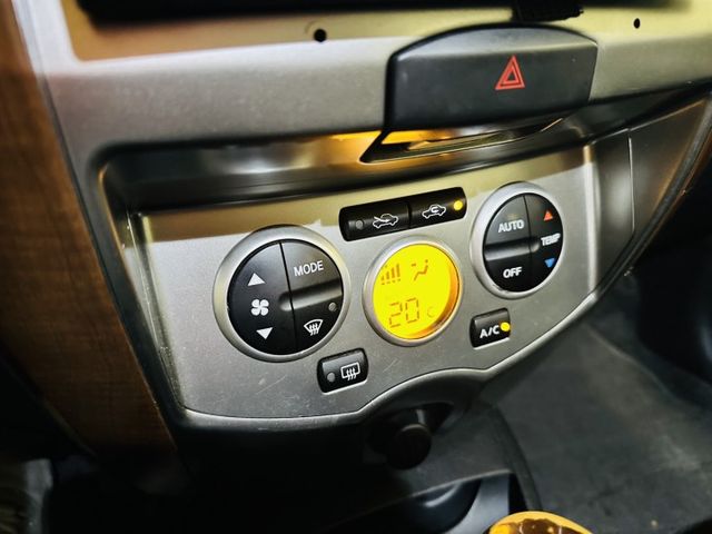Nissan Livina 七人座 頂級舒適上路  第9張相片