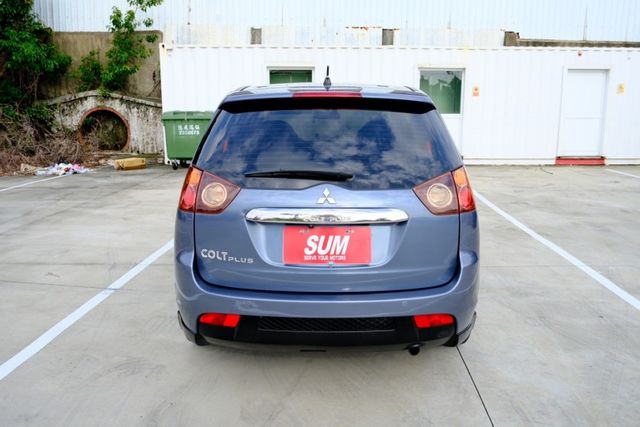 機能超強小休旅  第17張相片