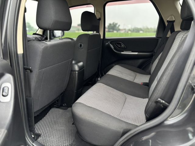 2.3cc/大燈如新/  第10張相片