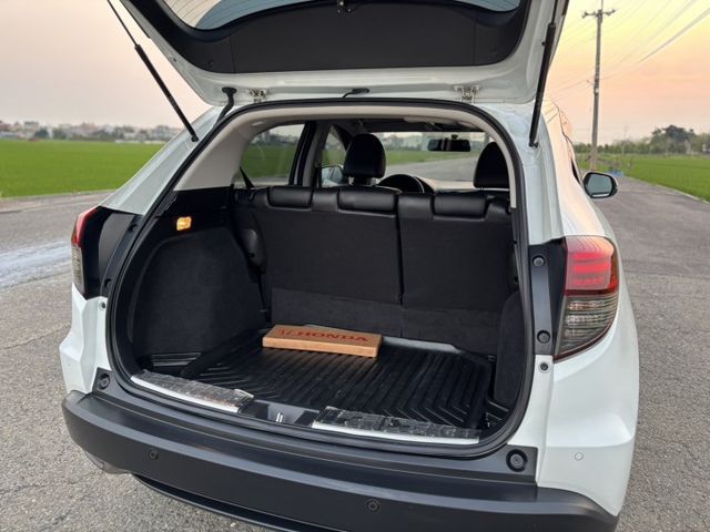 #HRV #本田休旅 #代步首選 #省油神車 #中古車推薦  第17張相片