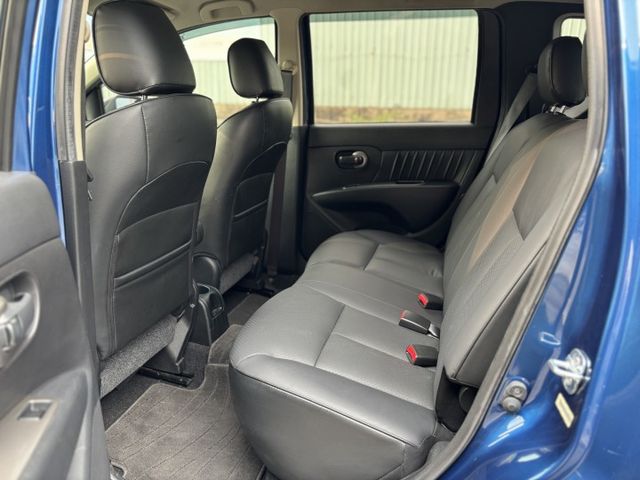 ✔ 五人座大空間 乘坐舒適不擁擠 ✔ 後座可傾倒 行李空間靈活運用 ✔ 載人載貨兩相宜 超實用  第10張相片
