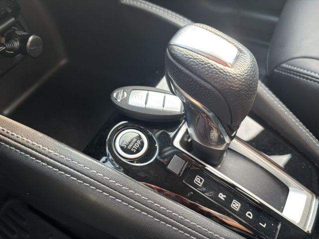 智行旗艦版高階車型 / I-KEY 免鑰匙啟動／ Apple CarPlay／Android Auto  第7張相片