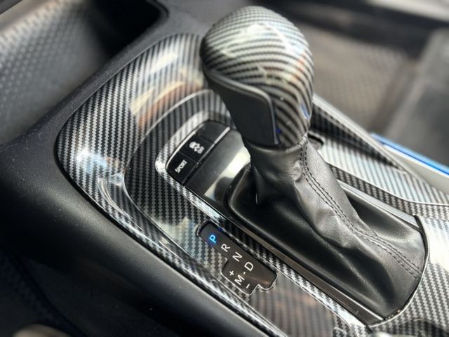 iKey 免鑰匙感應解鎖／車道置中輔助/盲點偵測系統/導航系統/ 倒車顯影/多功能方向盤/恆溫空調  第6張相片
