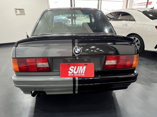 1989 BMW E30 316i 全車無生鏽 實跑17萬準 全車整理完成 正BBS鋁圈 改裝避震器 車門遙控啟閉  第4張相片