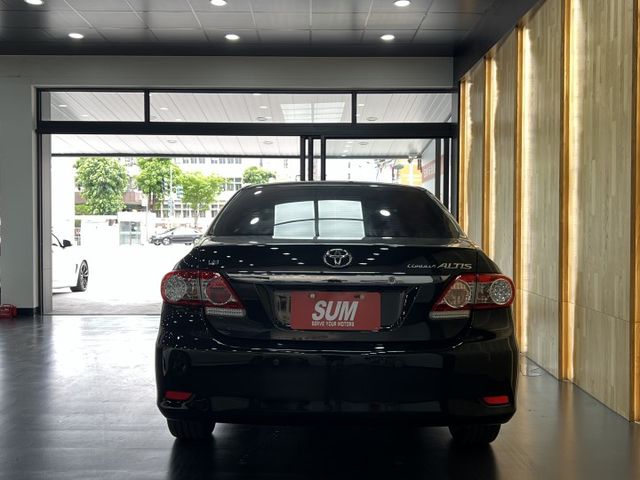 2011 E版高階Altis 有天窗  第5張相片