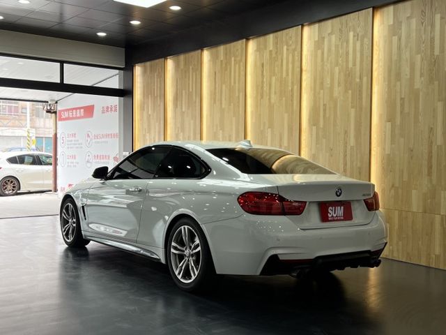 市場跑最少  有配備 2013/14 428i coupe m sport 紅內裝  原鈑件  第4張相片