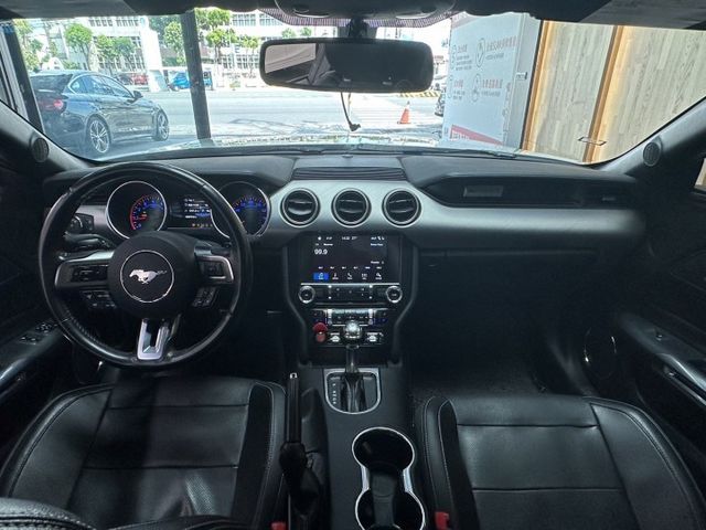 2018 Ford Mustang  2.3野馬  原鈑件  改裝Brembo大六卡鉗配通風碟BBS輪框 改裝引擎蓋  第6張相片