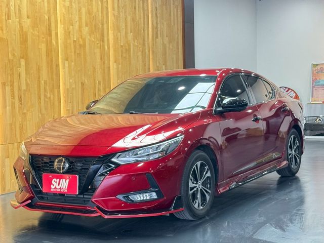 2024 NISSAN SENTRA 尊爵版 里程2萬 原鈑件 新車83萬 市場最低  第1張相片