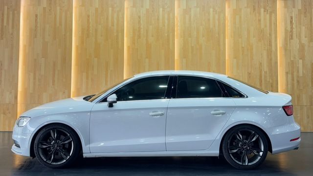 2015 Audi A3 30TFSI 里程12萬 50萬內挺你開奧迪  第3張相片