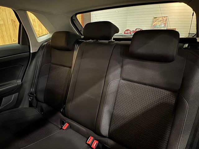 2019 VW POLO 230TSI 里程9萬 省油省稅金好養 便宜出清  第9張相片