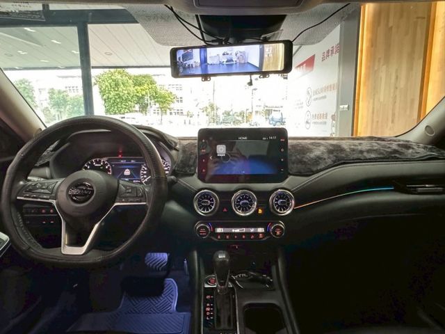 2023 Nissan Sentra 里程4萬 改裝龍鱗尾燈 全車64色渦輪氣氛燈  第6張相片