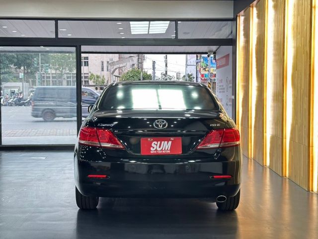 2010 Toyota Camry 2.0E 1年跑不到1萬公里  第5張相片