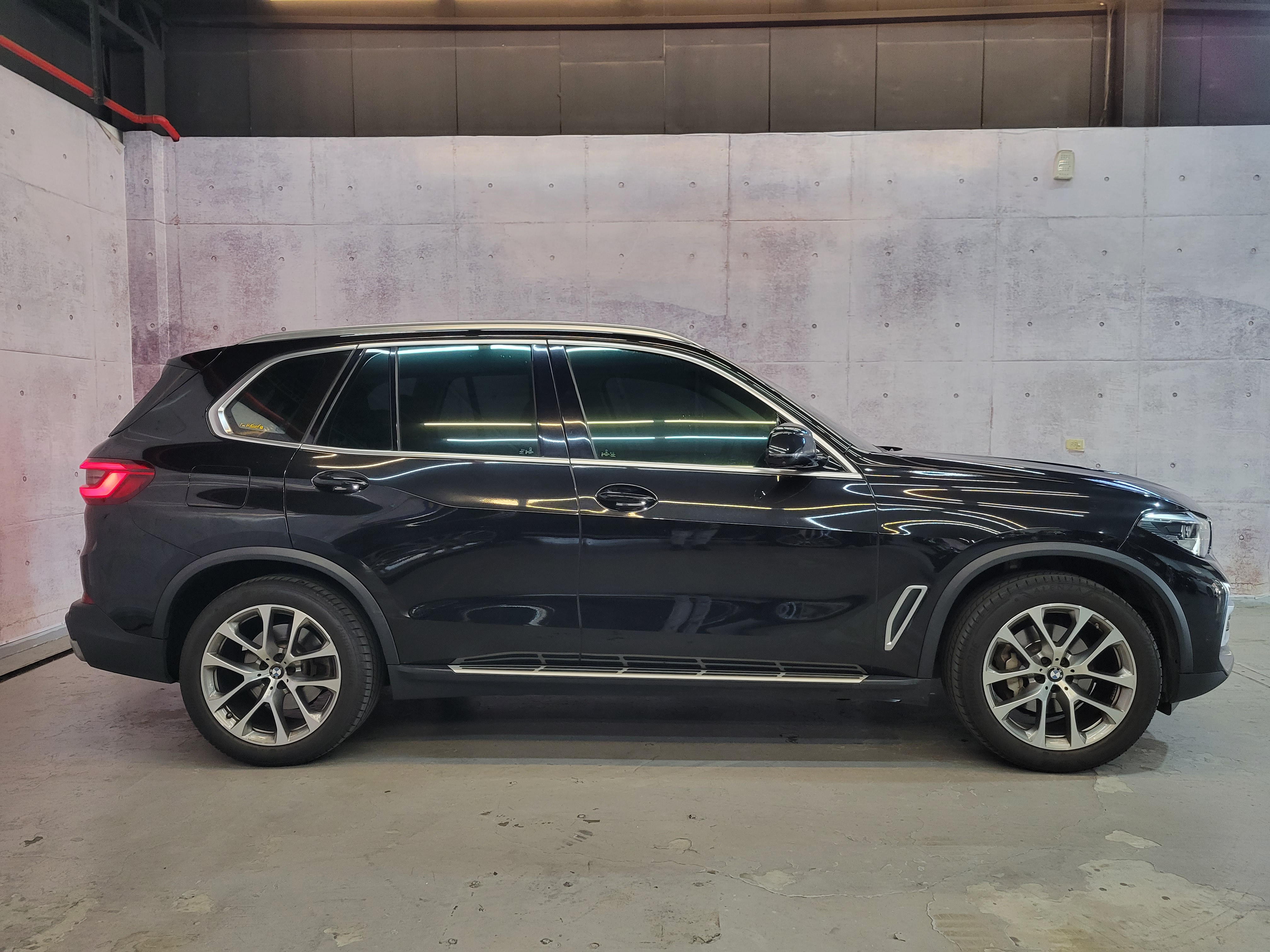 六信車業 總代理 X5 xDrive40i旗艦版 水晶套件 h/k音響 全景  第18張相片