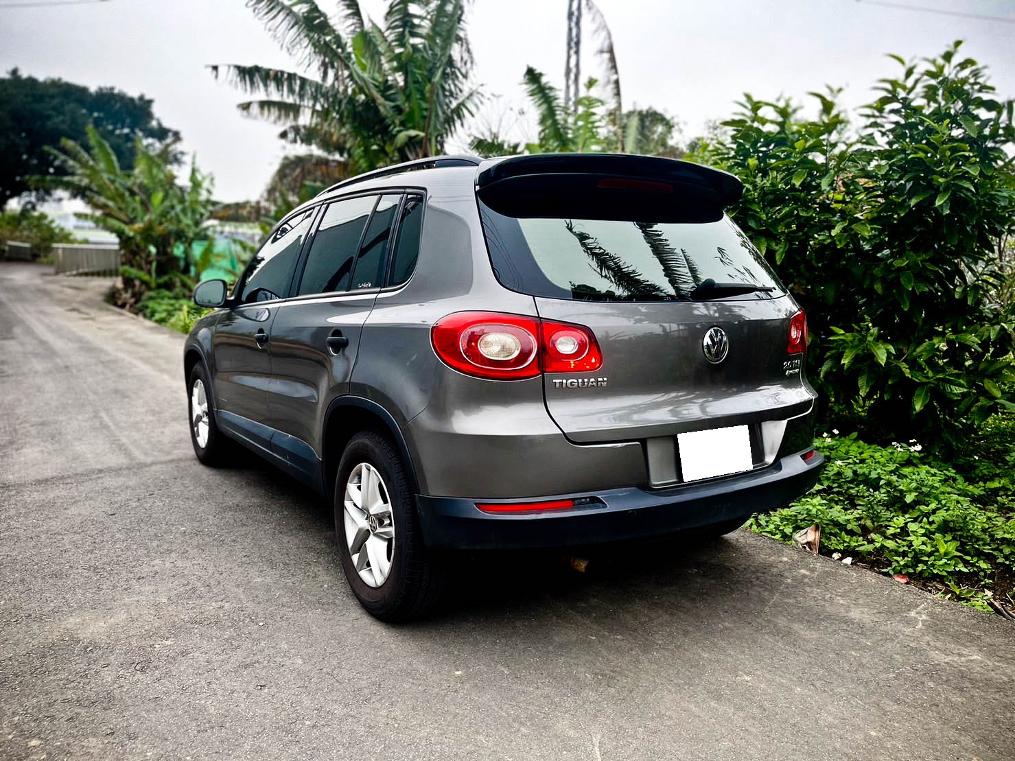 2011年 Volkswagen Tiguan 2.0 TSI 安卓機 倒車顯影  第3張相片