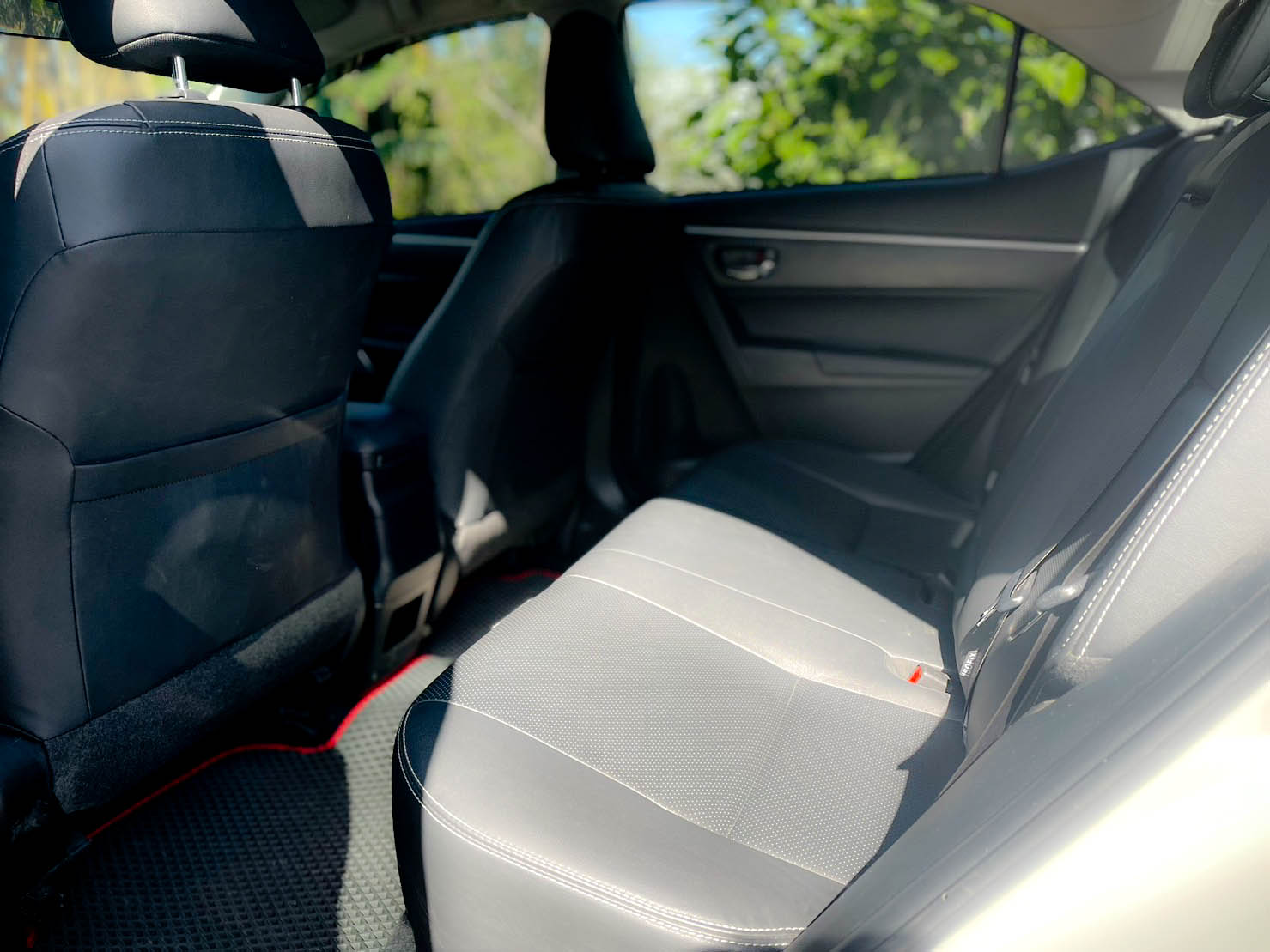 2017年 Toyota Corolla Altis 1.8 倒車顯影 ikey 抬頭顯示器  第2張相片