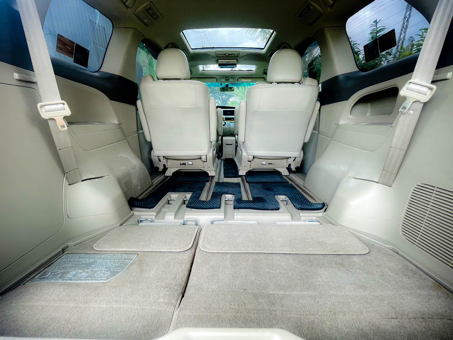 2006年 Previa 2.4 全景天窗   第5張相片
