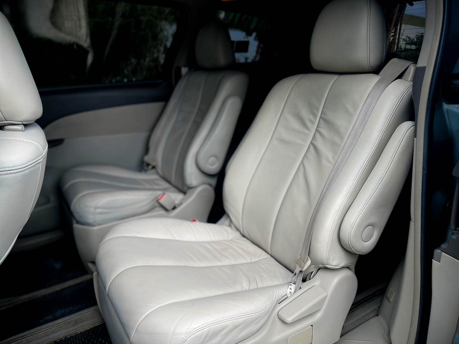 2006年 Previa 2.4 全景天窗   第8張相片