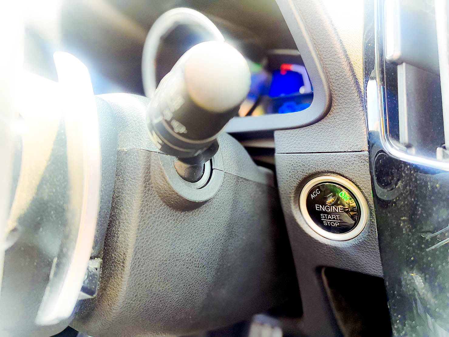 2016年 Luxgen U6 Turbo ECO Hyper 2.0旗艦型  第8張相片