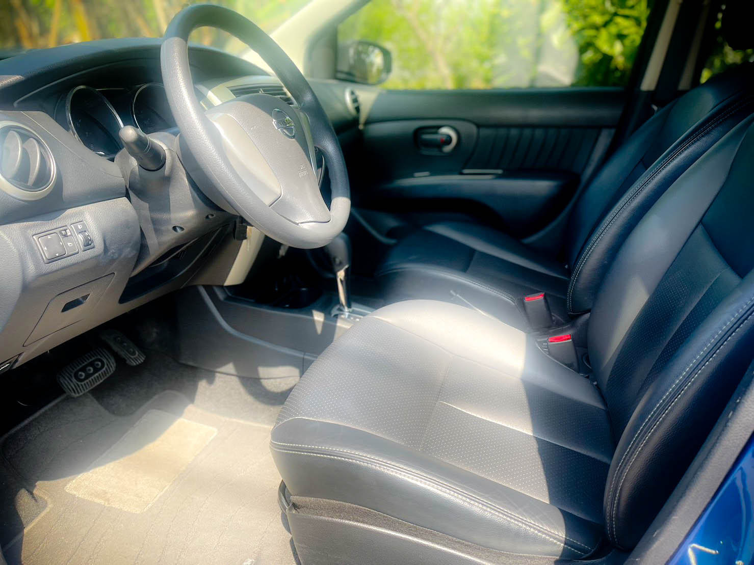 2020年 Nissan Livina 1.6 行家皮椅版  第5張相片