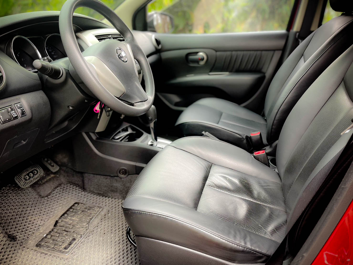 2014年 LIVINA 1.6   第2張相片