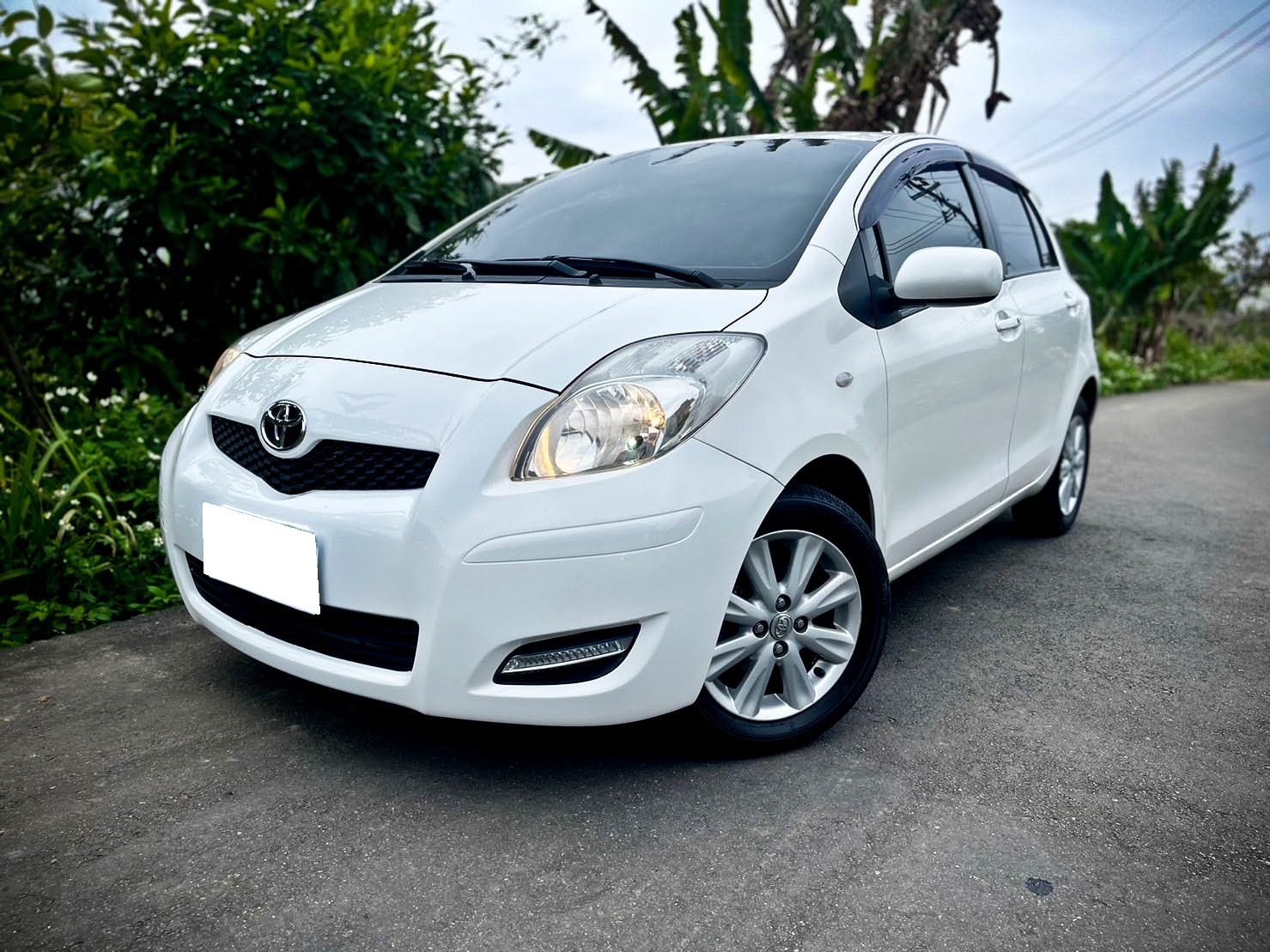 2013年 YARIS 1500cc ikey   第1張相片