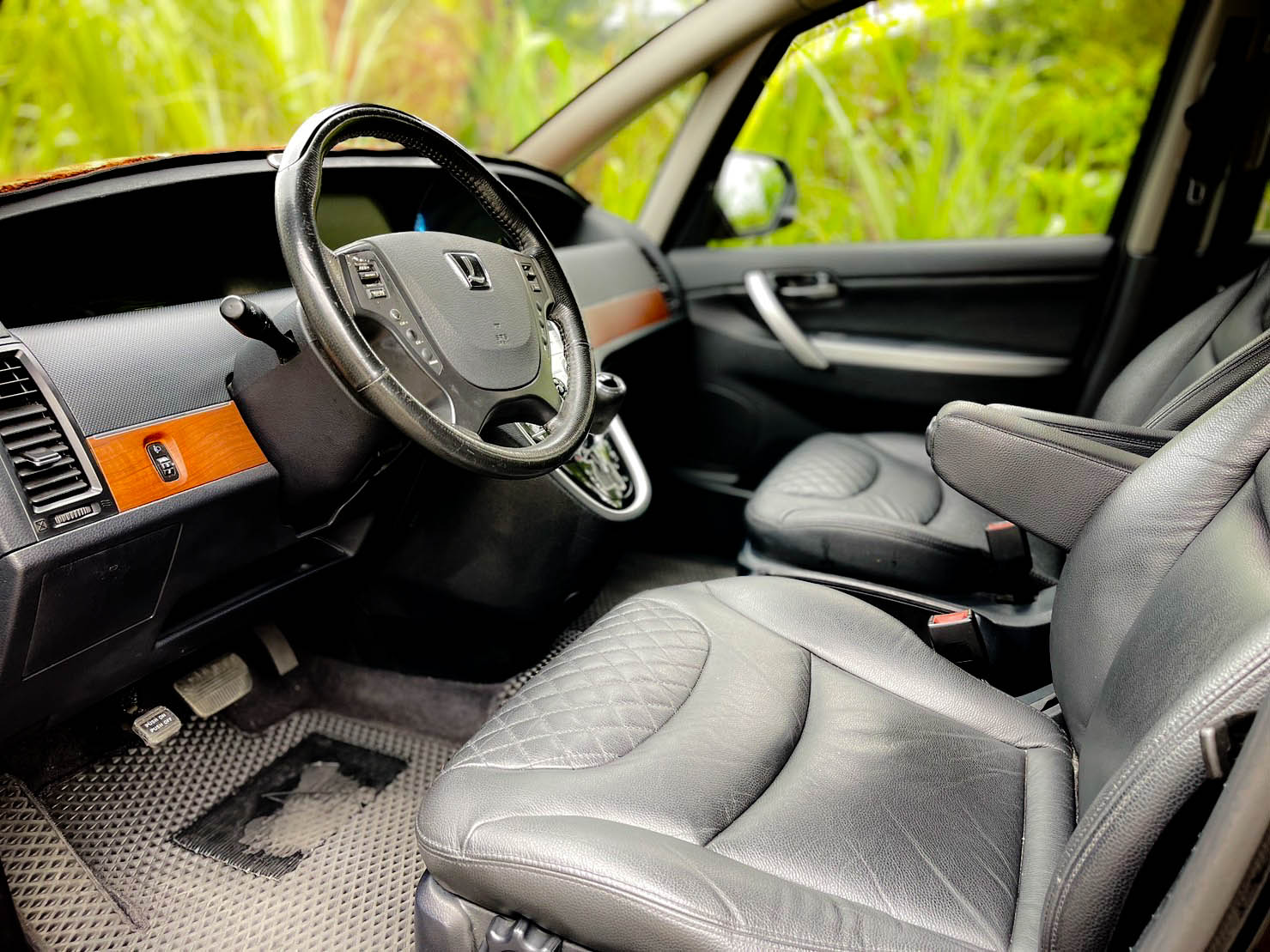 2014年 Luxgen M7   第18張相片