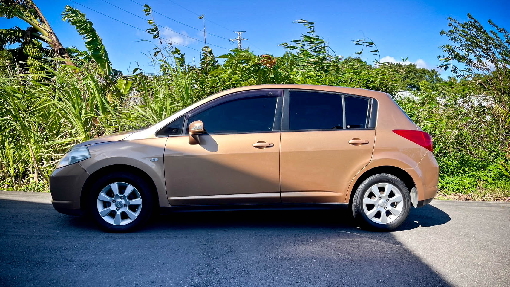 2010年 TIIDA 5D 1.8  第6張相片