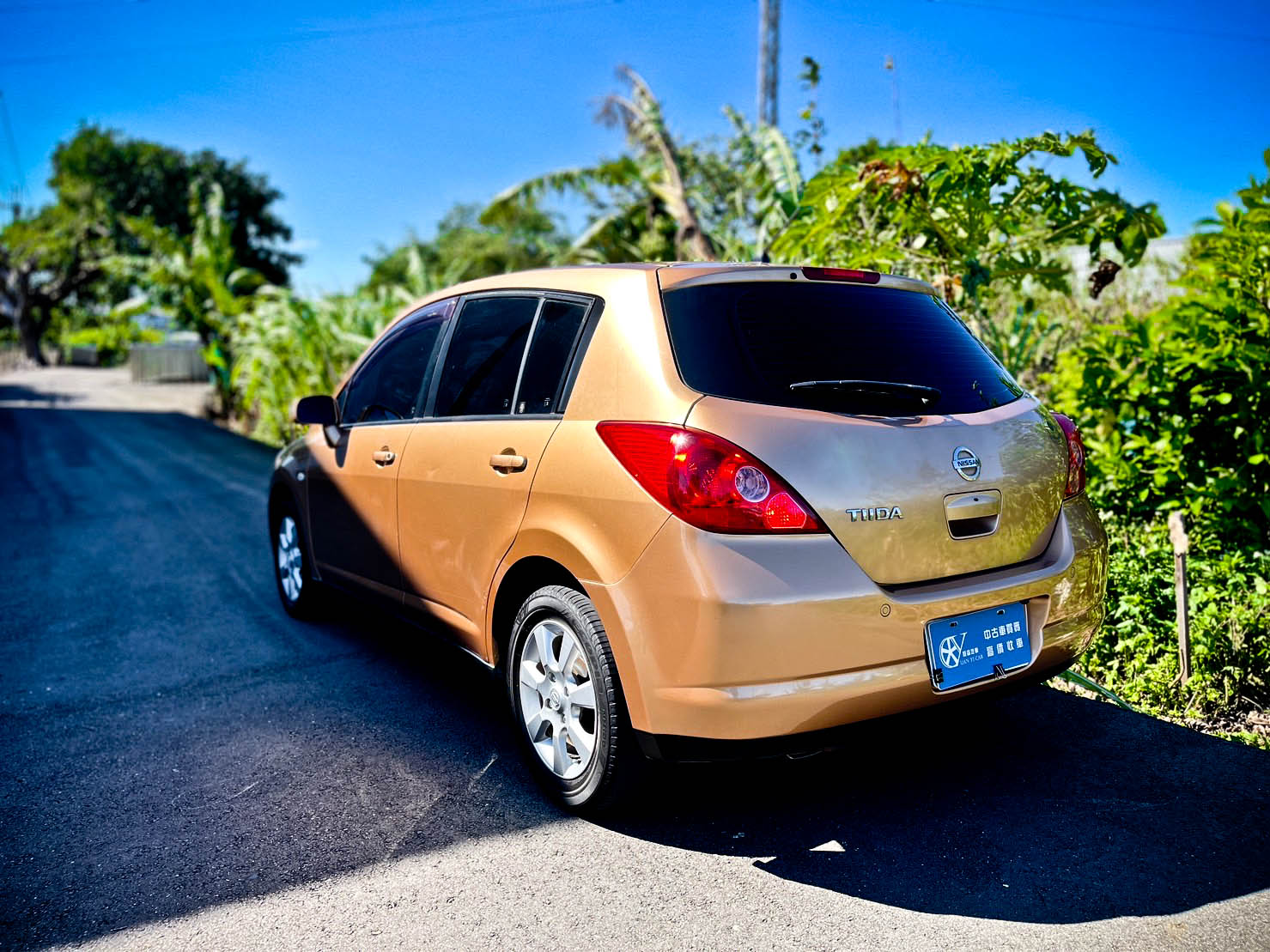 2010年 TIIDA 5D 1.8  第8張相片