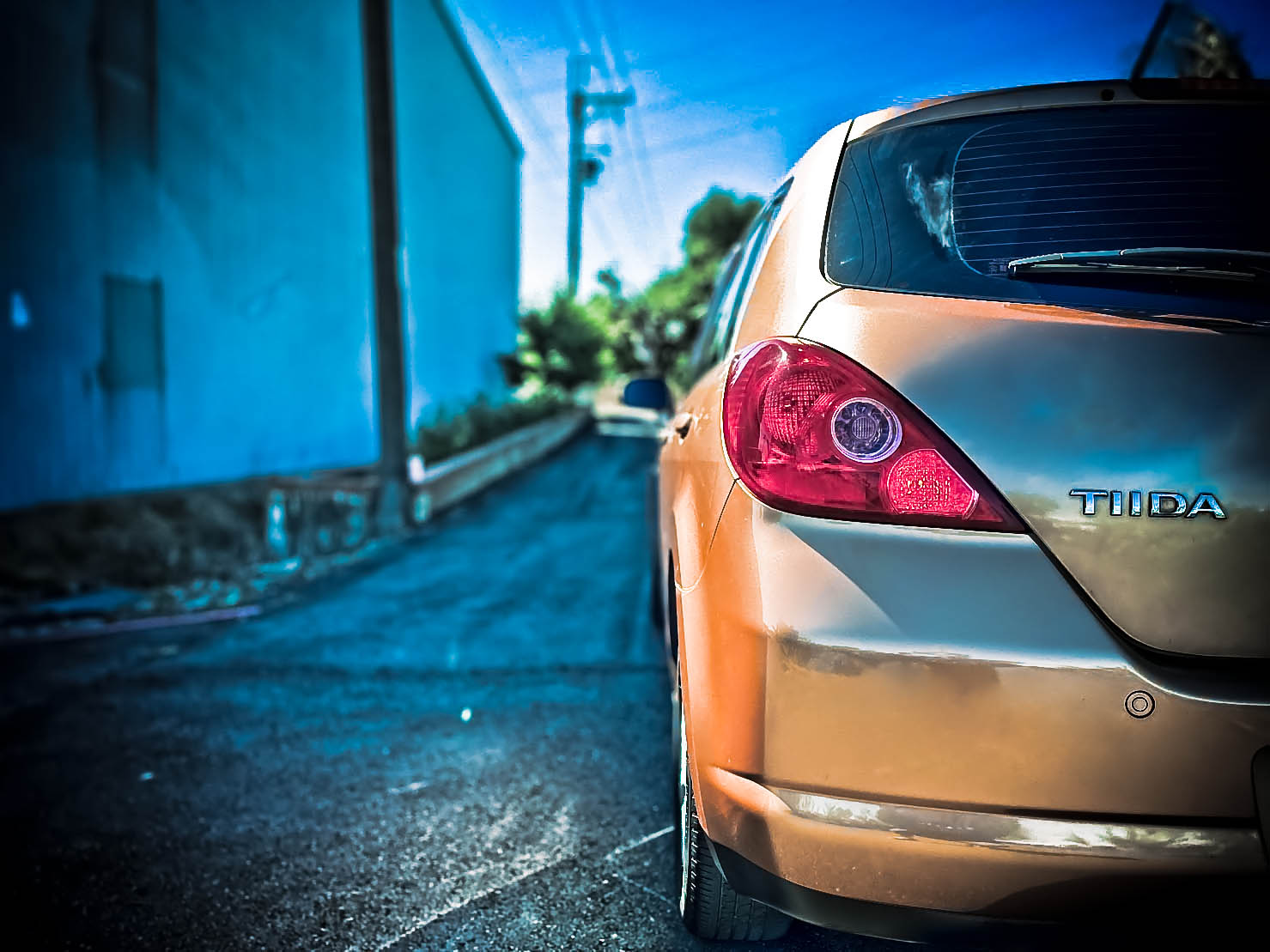 2010年 TIIDA 5D 1.8  第17張相片