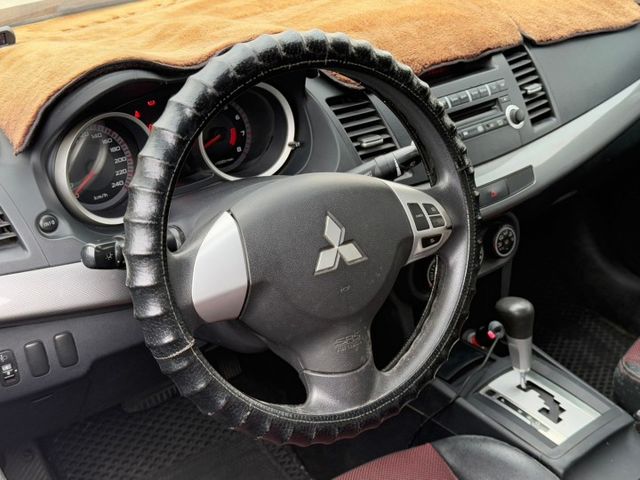 ②⓪①⓪年三菱LANCER FORTIS✩代步車優選✩內裝氣氛優質✩便宜不貴✩認證車✩認證車原版件  第4張相片