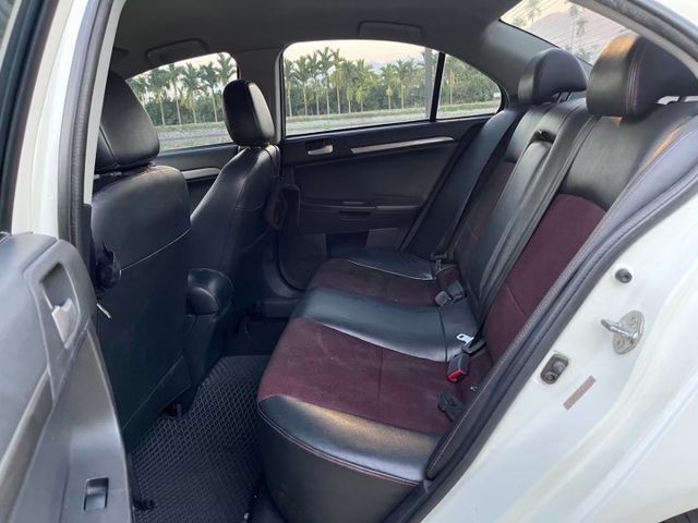 ②⓪①⓪年三菱LANCER FORTIS✩代步車優選✩內裝氣氛優質✩便宜不貴✩認證車✩認證車原版件  第8張相片