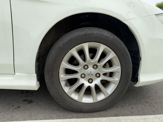 ②⓪①⓪年三菱LANCER FORTIS✩代步車優選✩內裝氣氛優質✩便宜不貴✩認證車✩認證車原版件  第13張相片