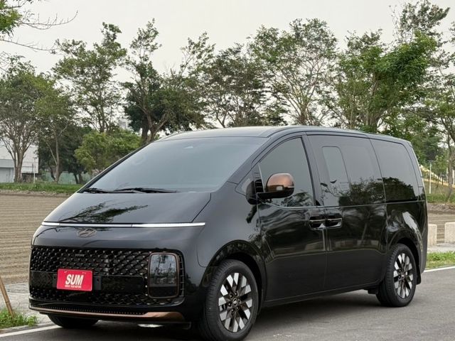 【毅寰汽車】2023 Staria x 僅跑5千 x 車況極新 x 舒適大空間｜歡迎賞車 ☏  第1張相片